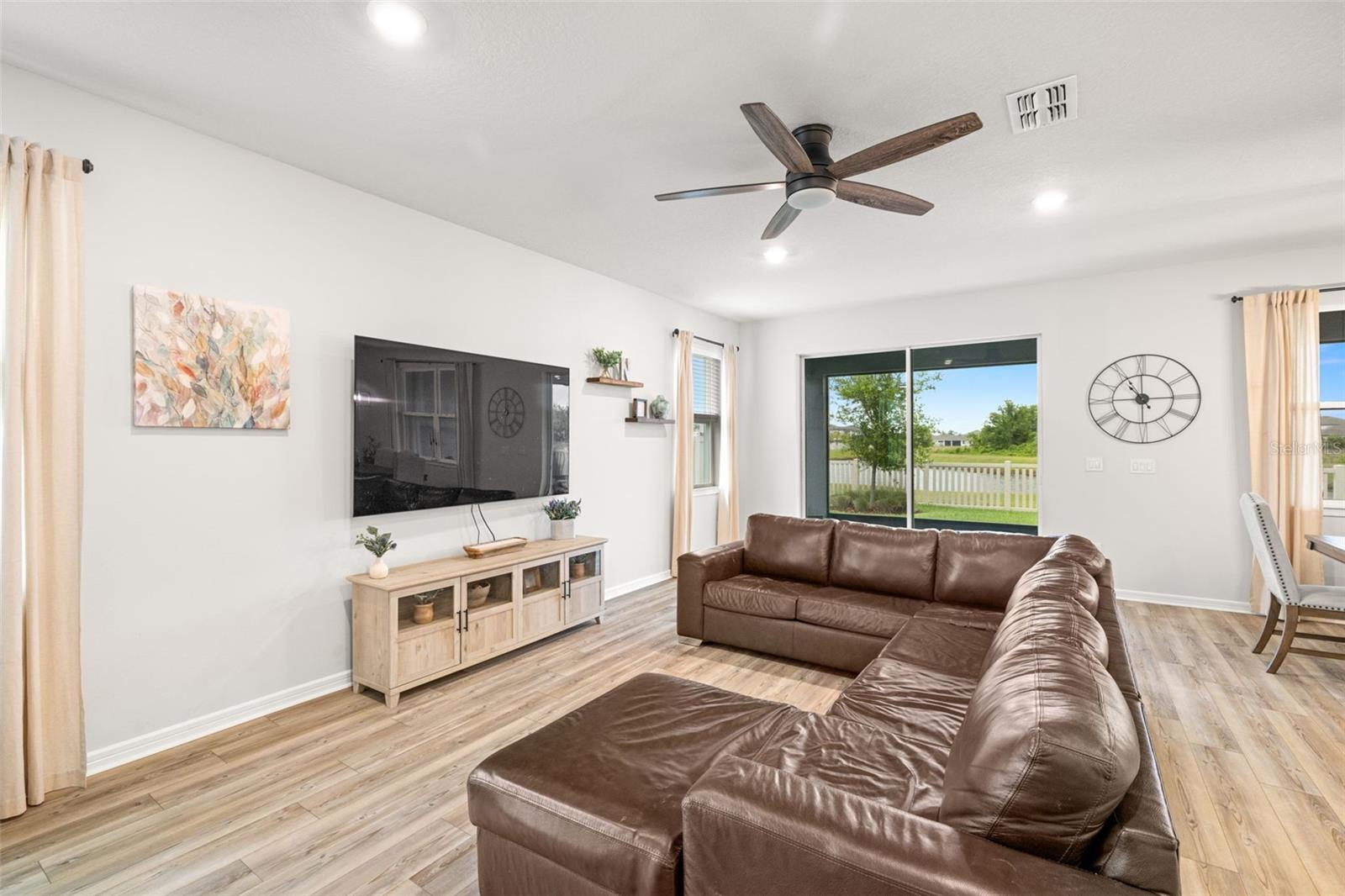 Image 10 of 42 For 12916 Brookside Moss Drive