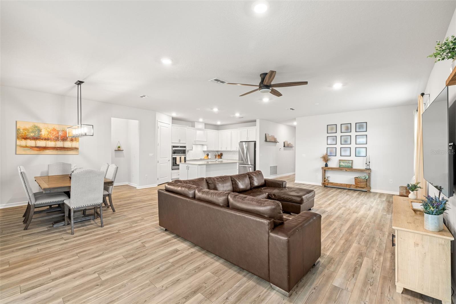 Image 8 of 42 For 12916 Brookside Moss Drive