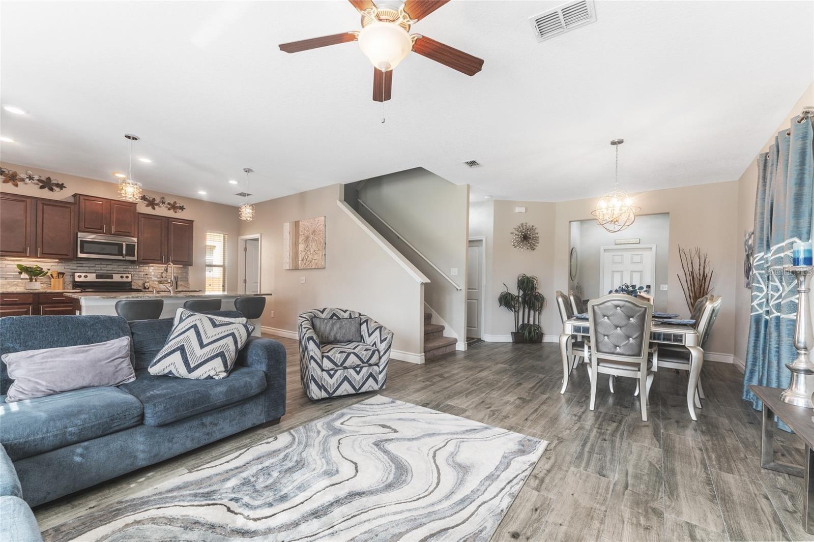 Image 11 of 66 For 21303 Southern Charm Drive