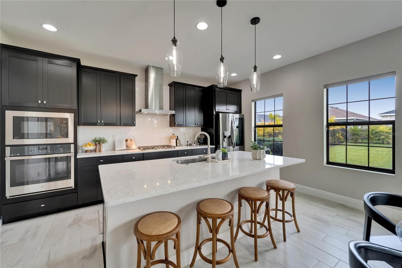 Listing photo id 19 for 5601 Limelight Drive