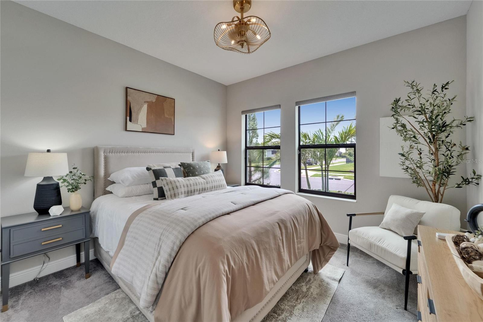 Listing photo id 25 for 5601 Limelight Drive