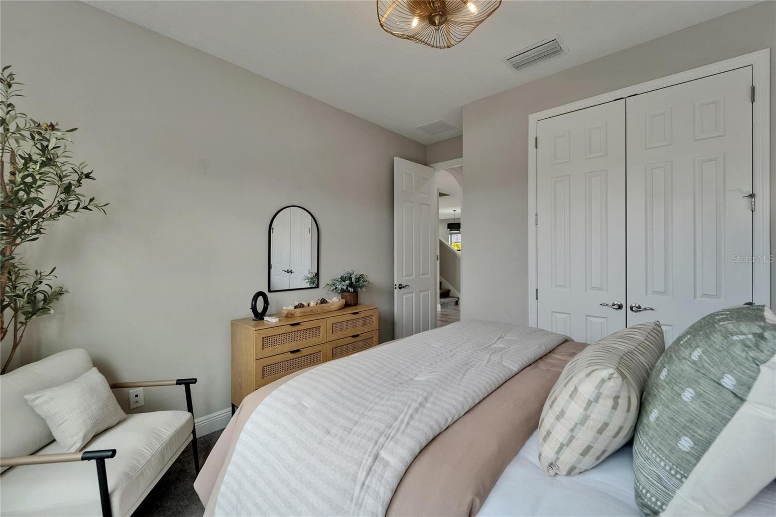 Listing photo id 27 for 5601 Limelight Drive