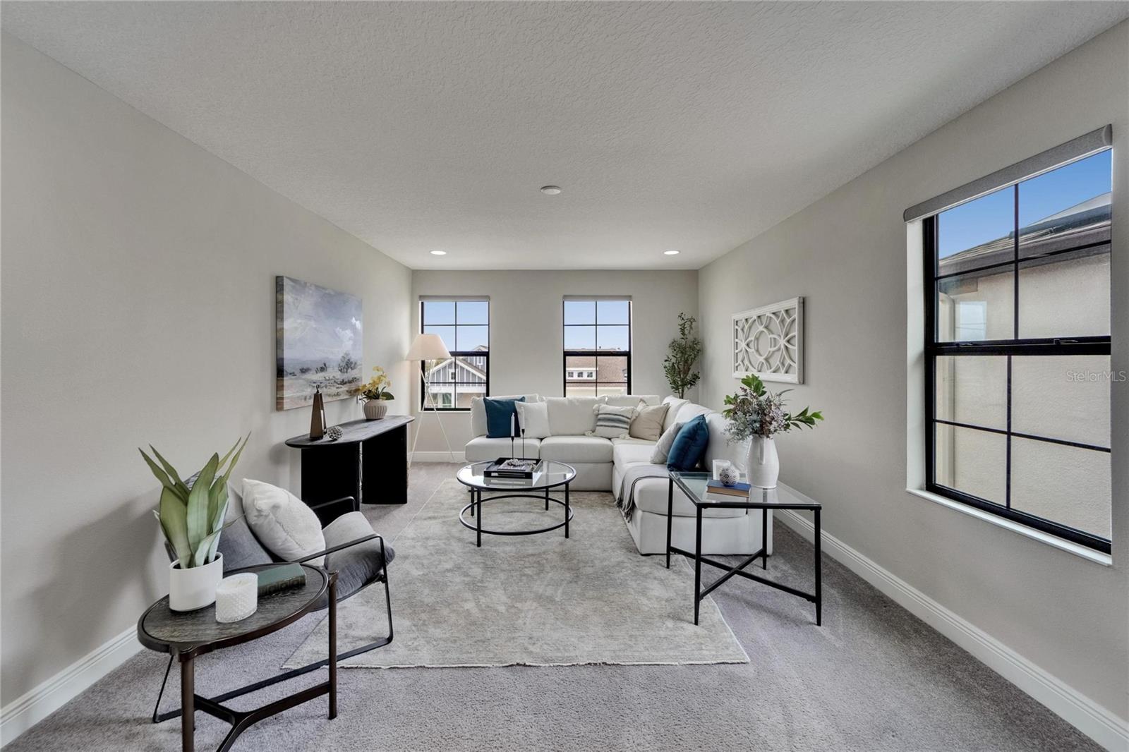 Listing photo id 33 for 5601 Limelight Drive