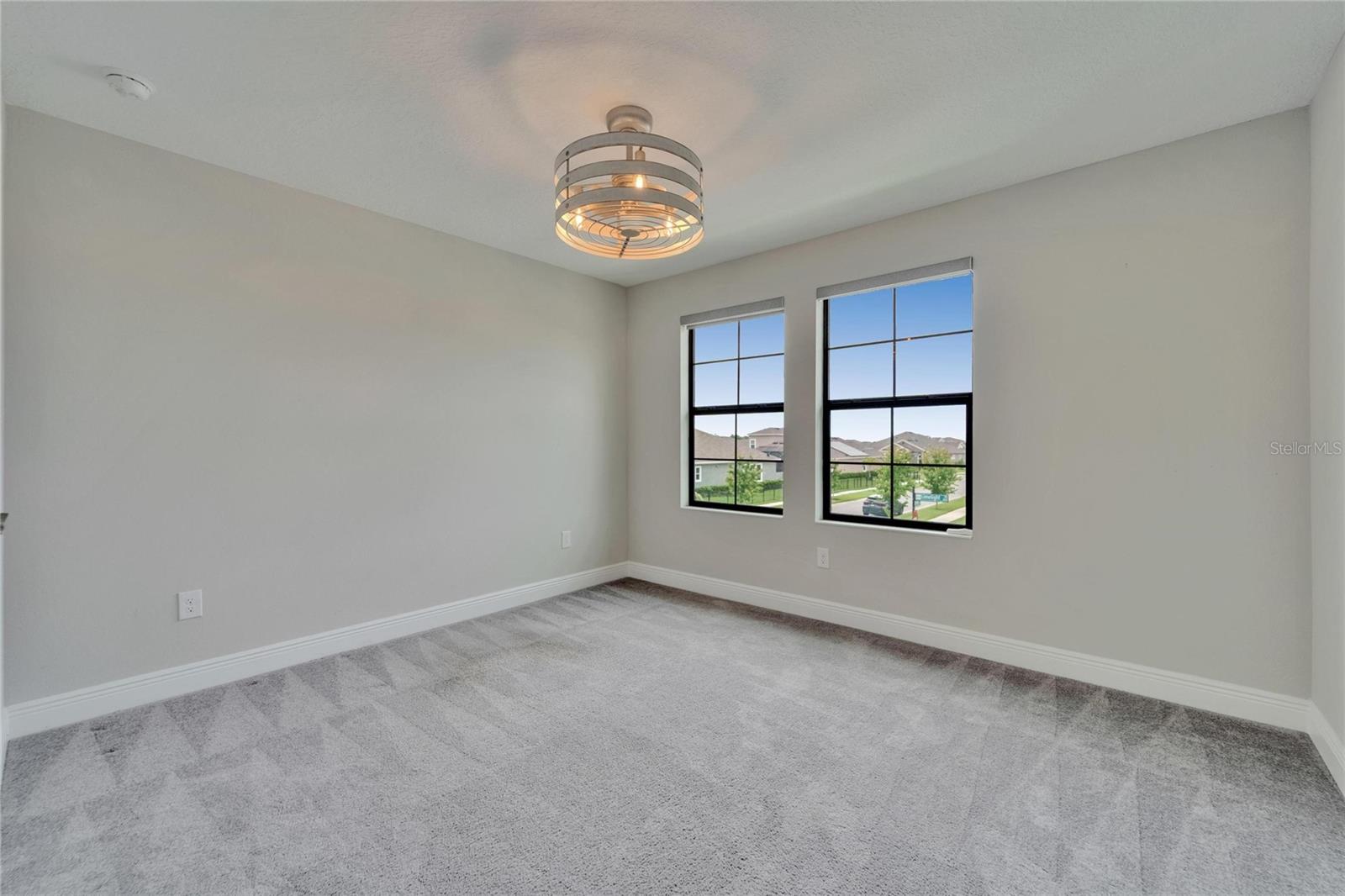 Listing photo id 48 for 5601 Limelight Drive