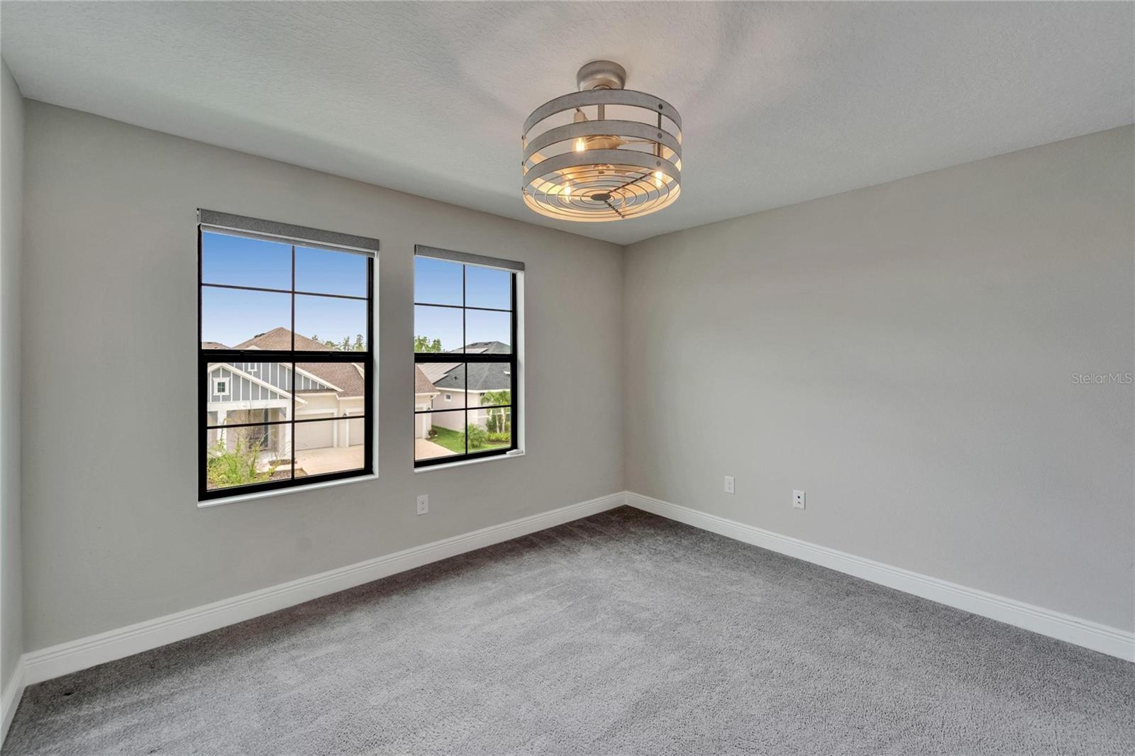 Listing photo id 50 for 5601 Limelight Drive