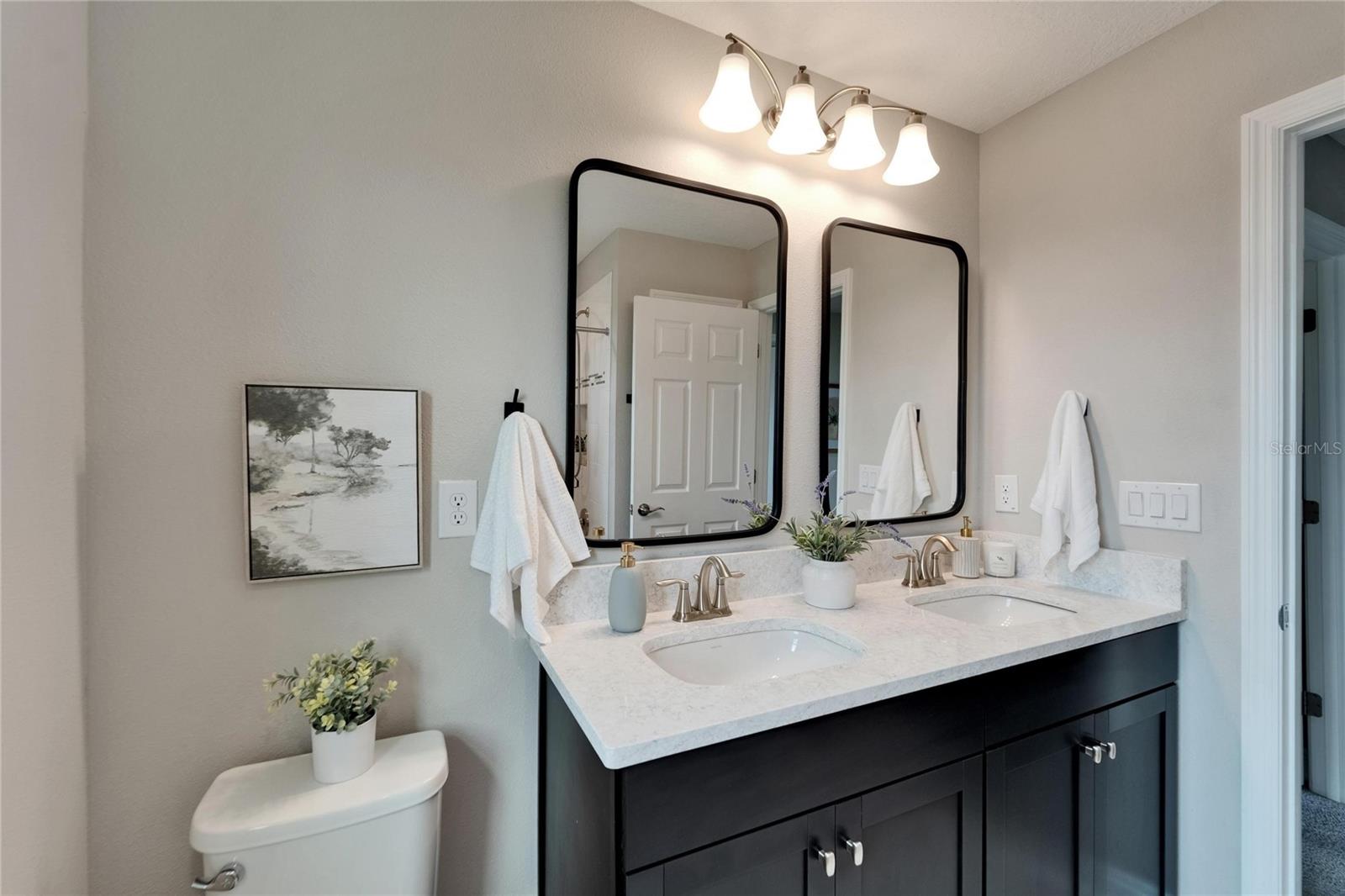 Listing photo id 52 for 5601 Limelight Drive