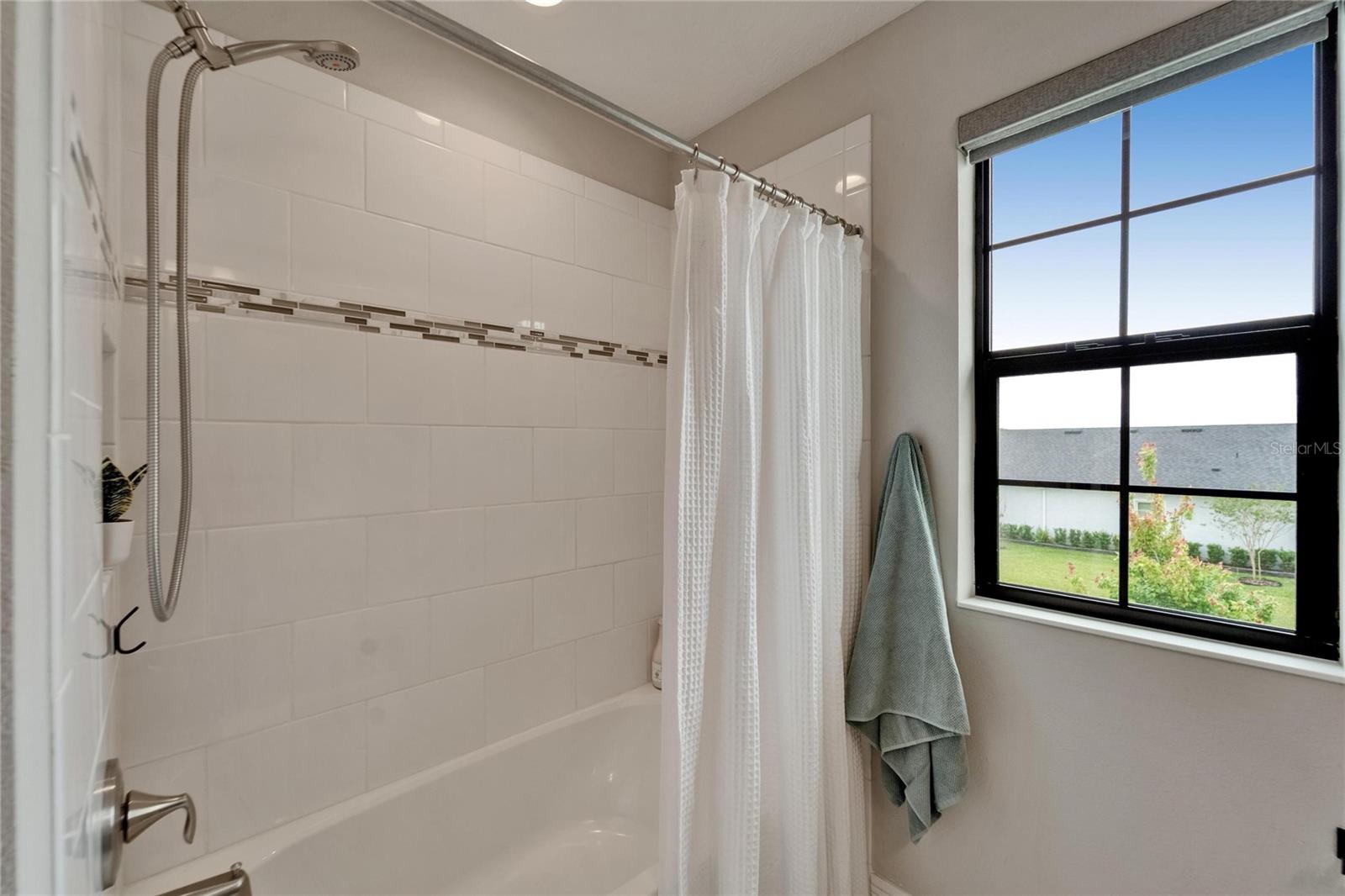 Listing photo id 53 for 5601 Limelight Drive
