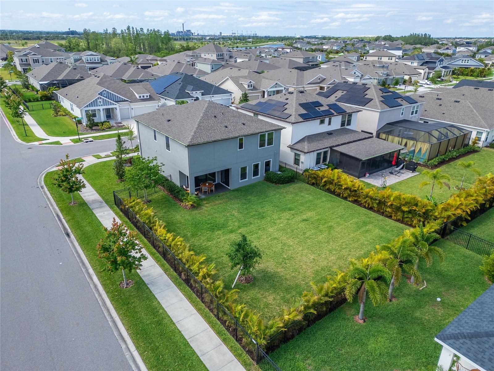 Listing photo id 5 for 5601 Limelight Drive