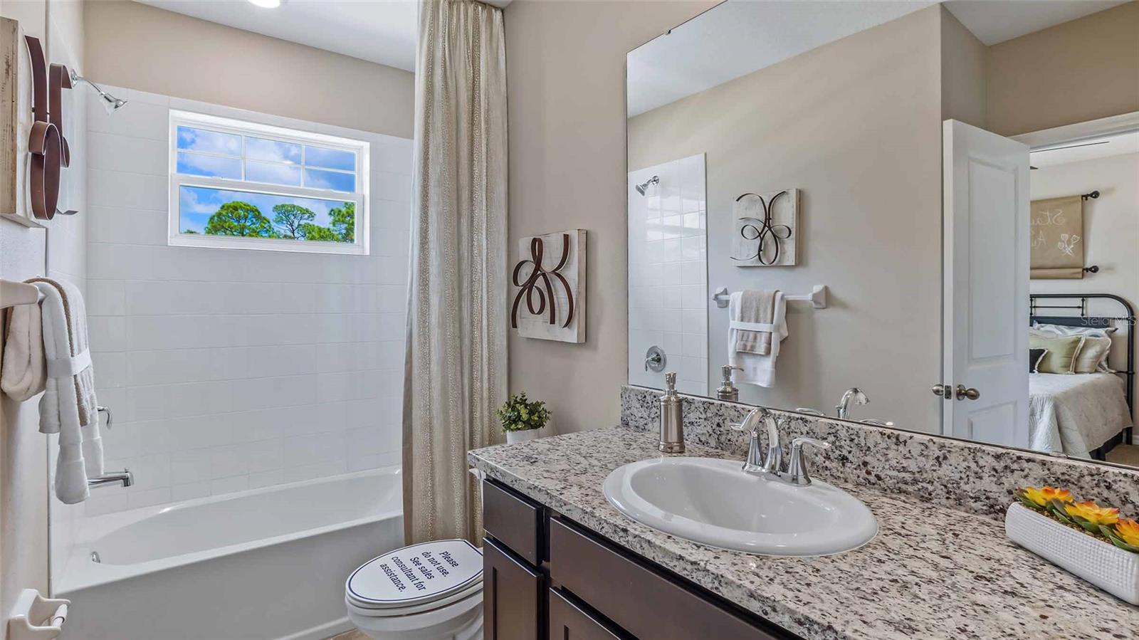 Image 13 of 17 For 11393 Velvet Apricot Drive