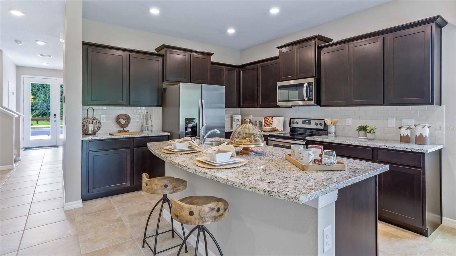 Image 4 of 17 For 11393 Velvet Apricot Drive