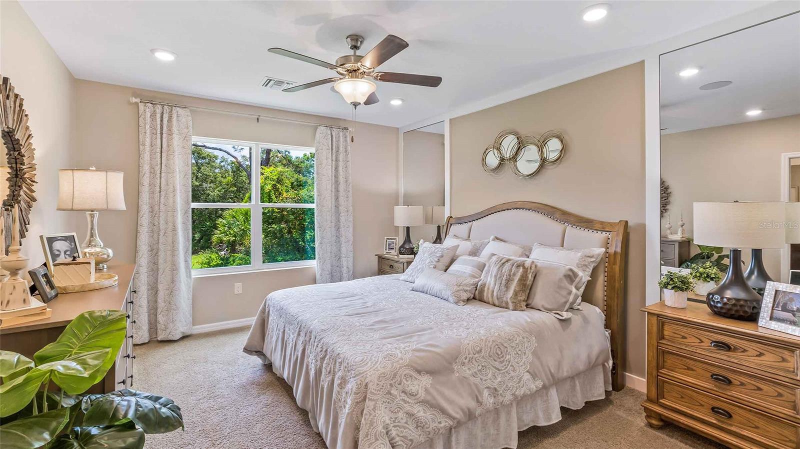 Image 9 of 17 For 11393 Velvet Apricot Drive