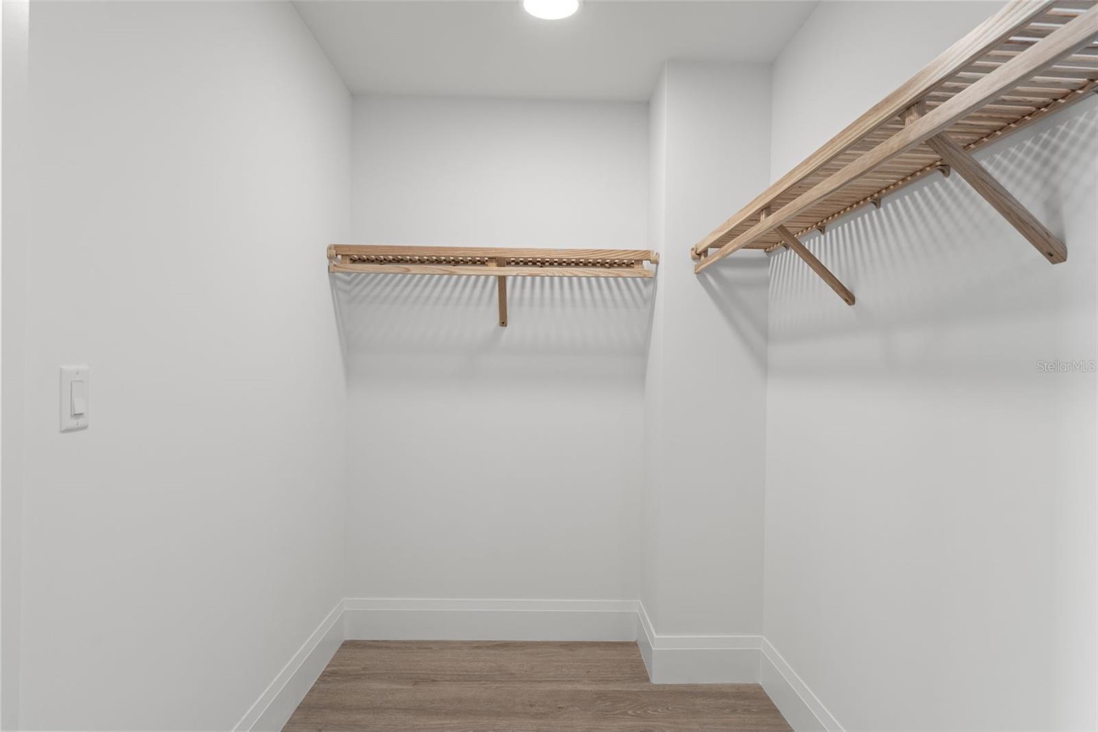Image 27 of 92 For 2910 Barcelona Street 1502