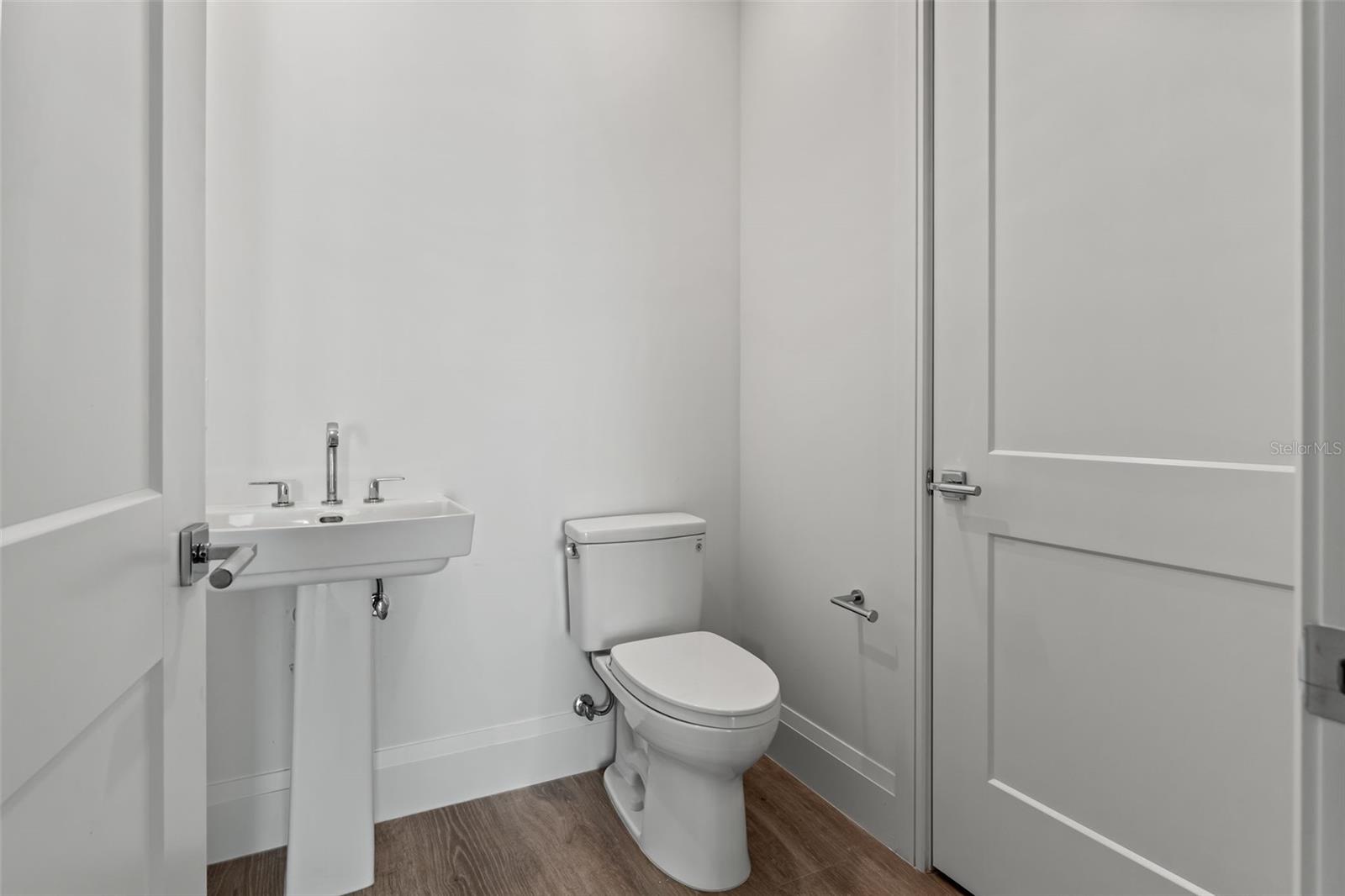Image 33 of 92 For 2910 Barcelona Street 1502