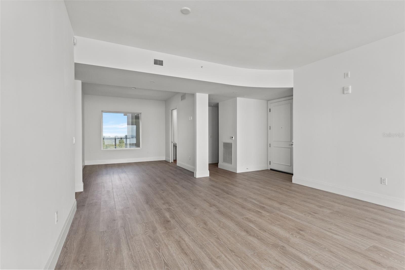 Image 41 of 92 For 2910 Barcelona Street 1502