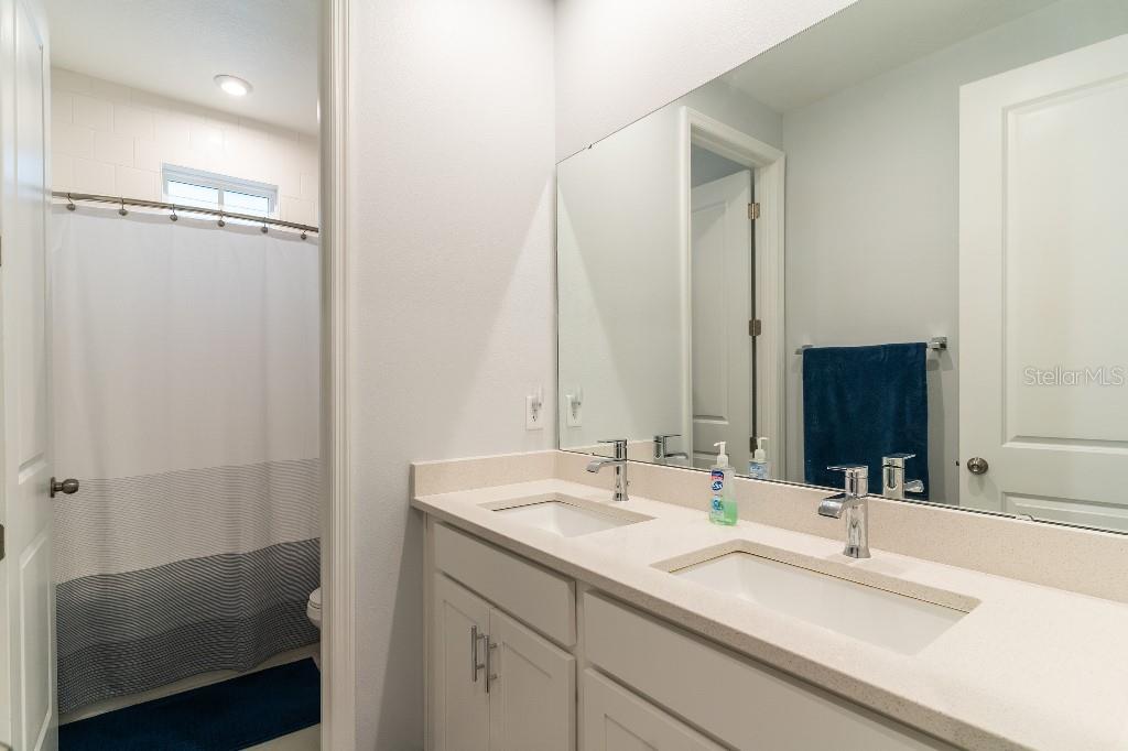 Image 26 of 38 For 7418 Barrier Cove Way