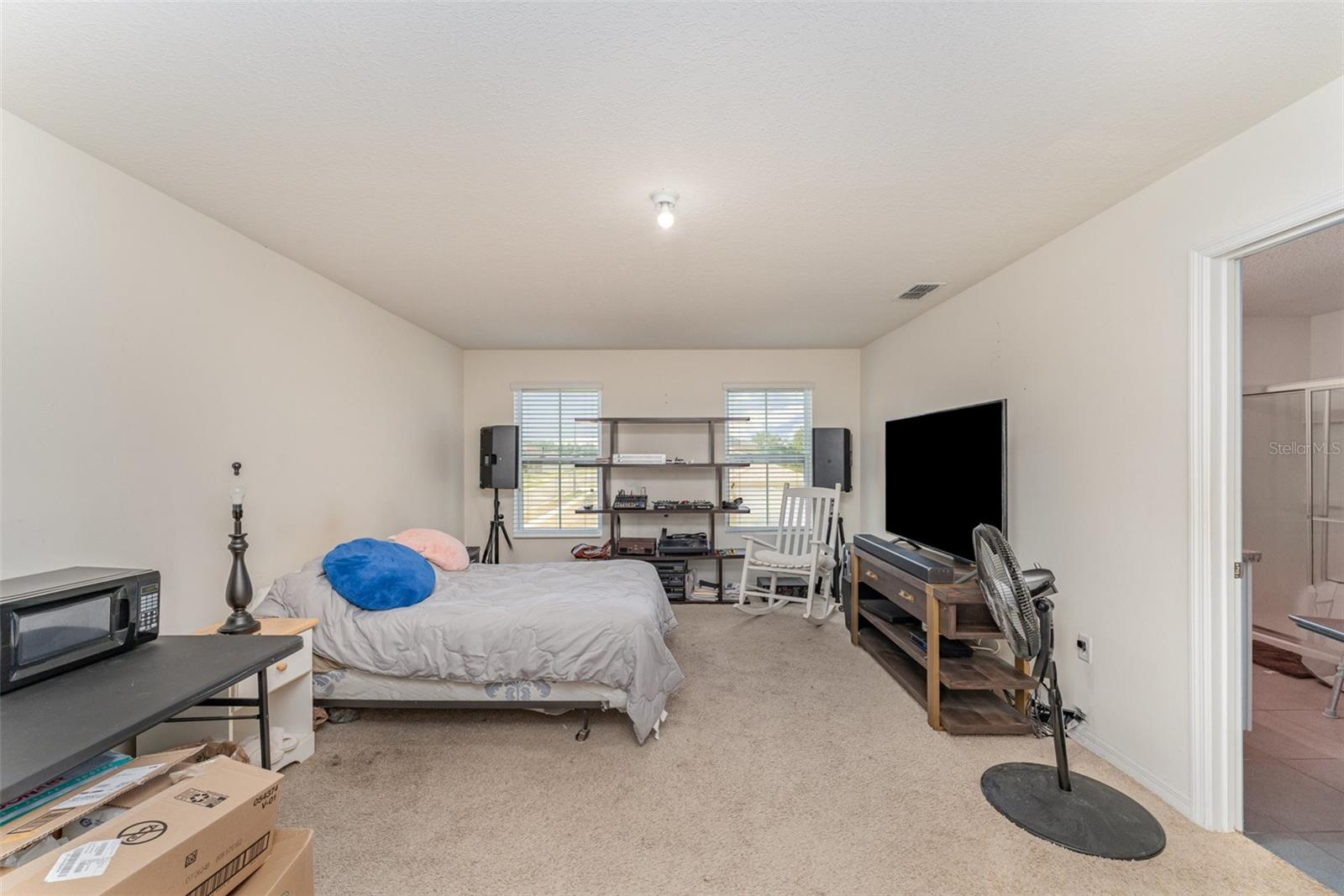 Image 22 of 41 For 5597 Forest Ridge Drive