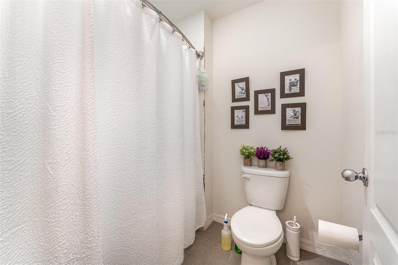 Image 35 of 41 For 5597 Forest Ridge Drive