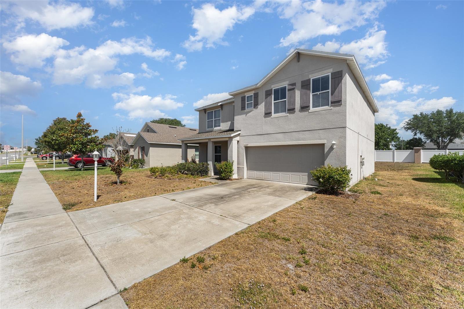 Image 4 of 41 For 5597 Forest Ridge Drive