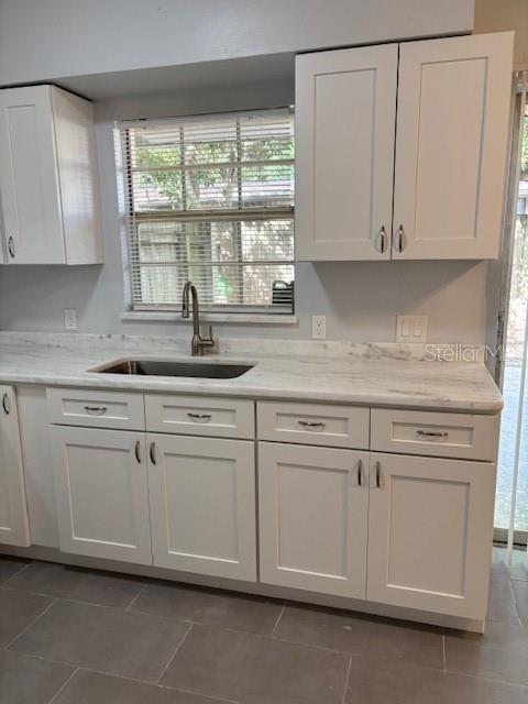 Listing photo id 2 for 6635 Congress Street