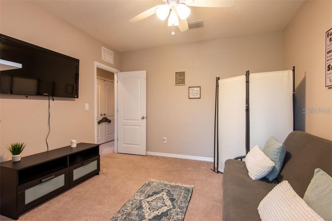 Image 15 of 21 For 10425 Yellow Spice Court