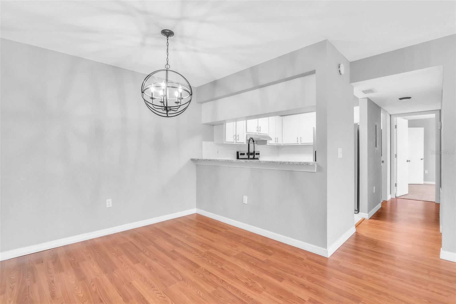 Image 15 of 55 For 3281 Beneva Road 202