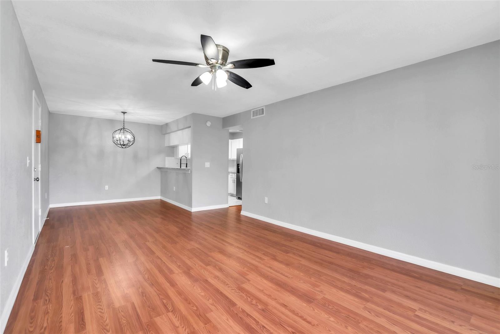 Image 17 of 55 For 3281 Beneva Road 202