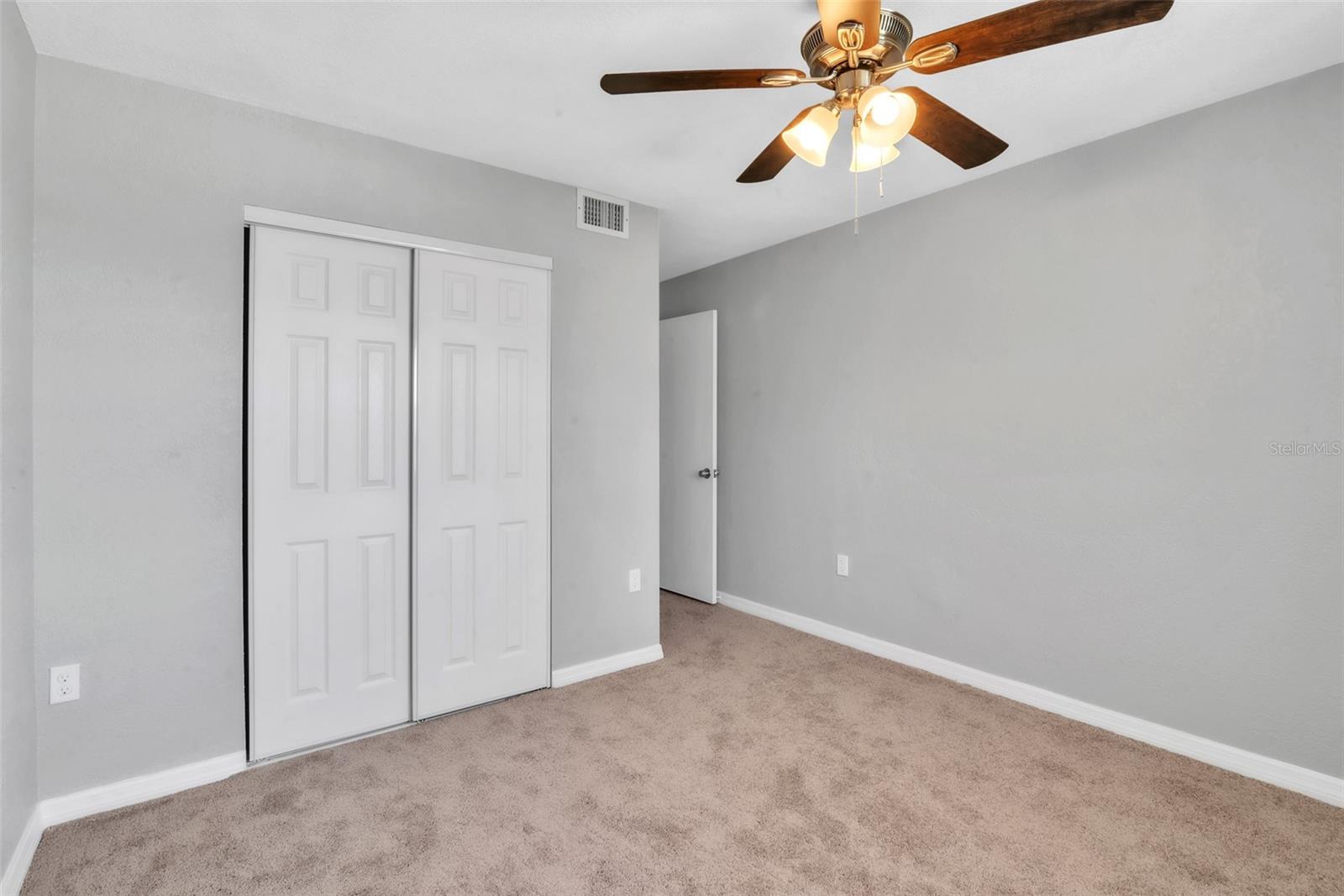 Image 22 of 55 For 3281 Beneva Road 202