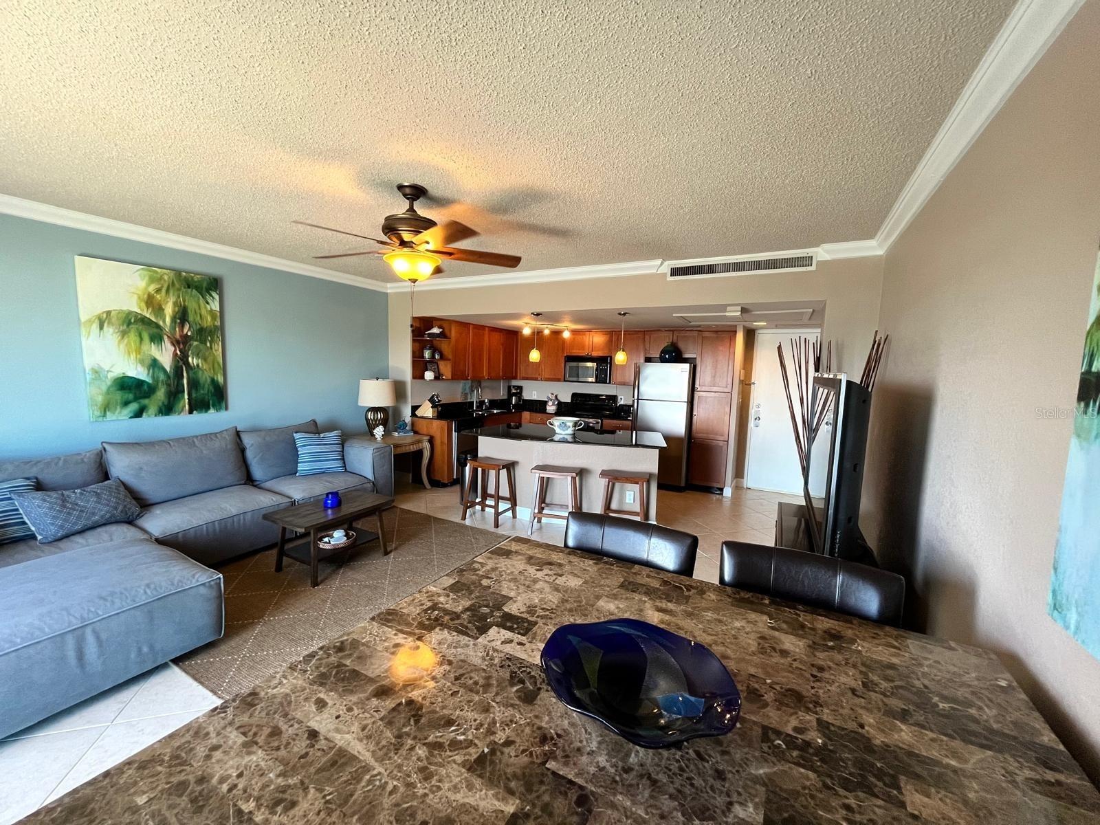 Image 11 of 65 For 880 Mandalay Avenue N1004
