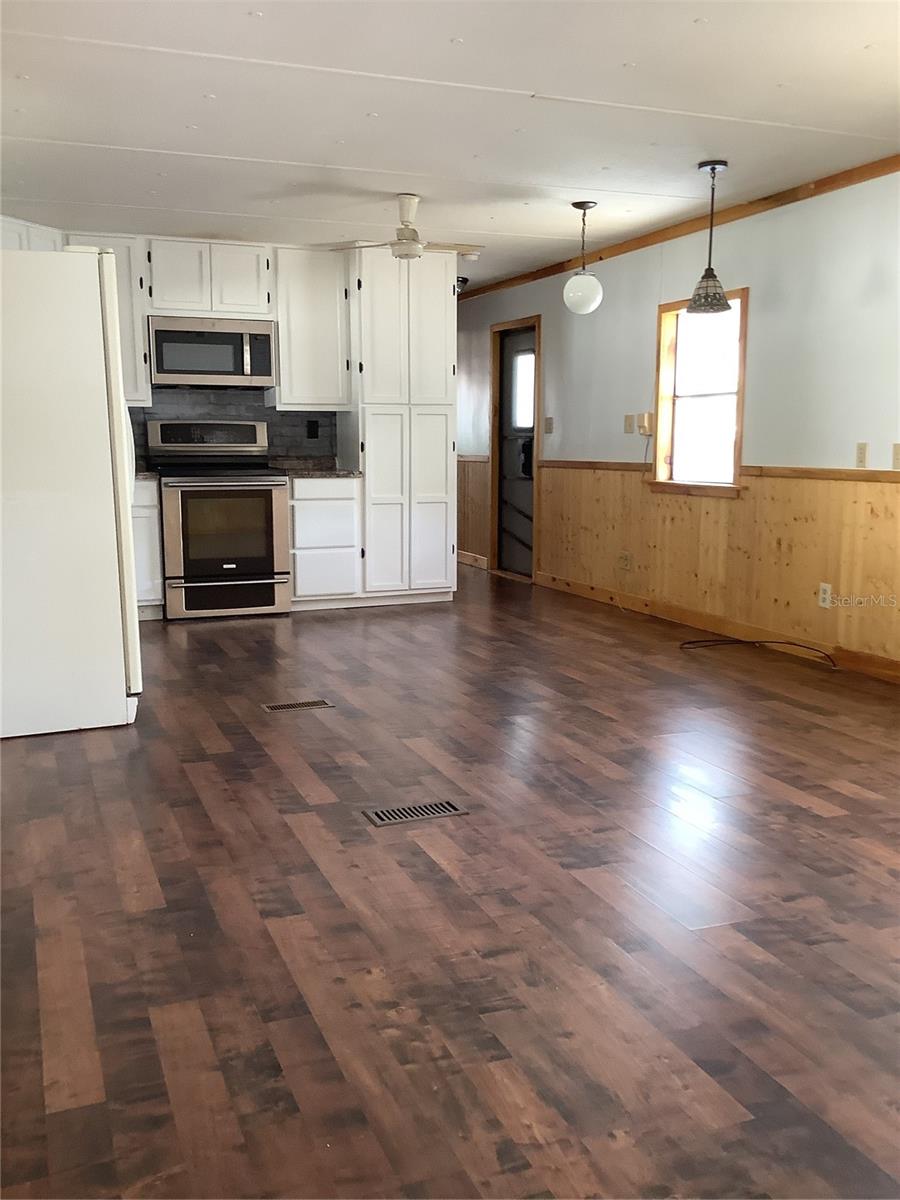 Image 19 of 52 For 34928 Hawkiowa Road