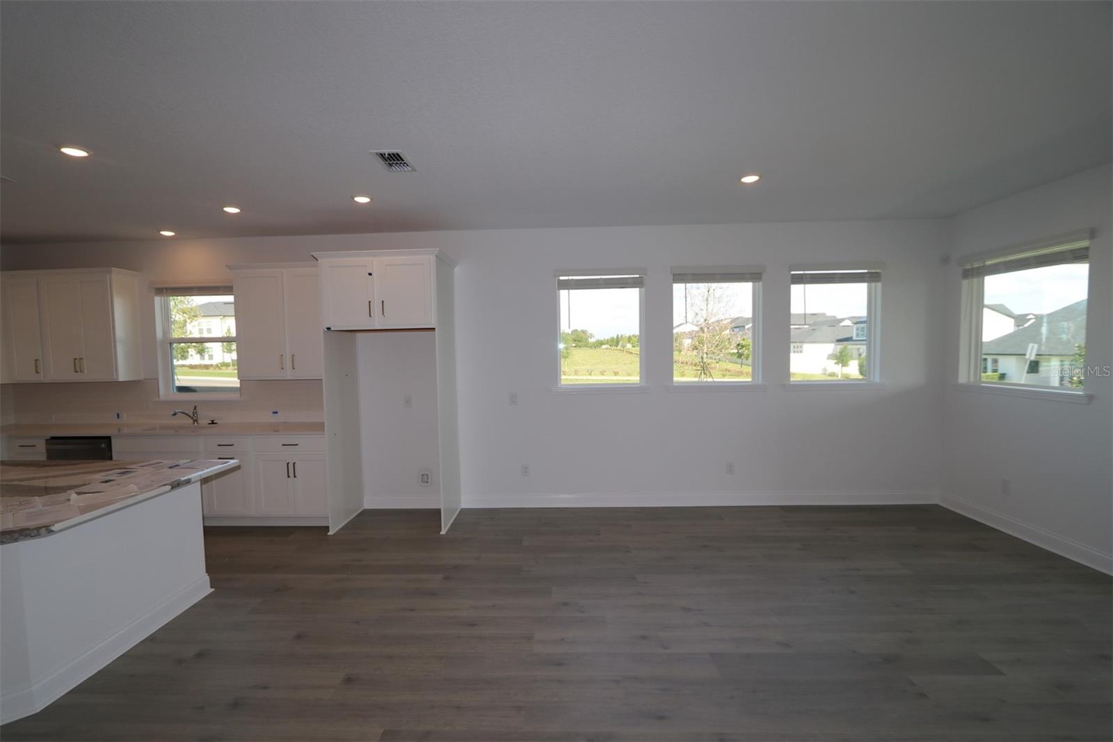 Image 11 of 37 For 16998 Cedar Valley Circle