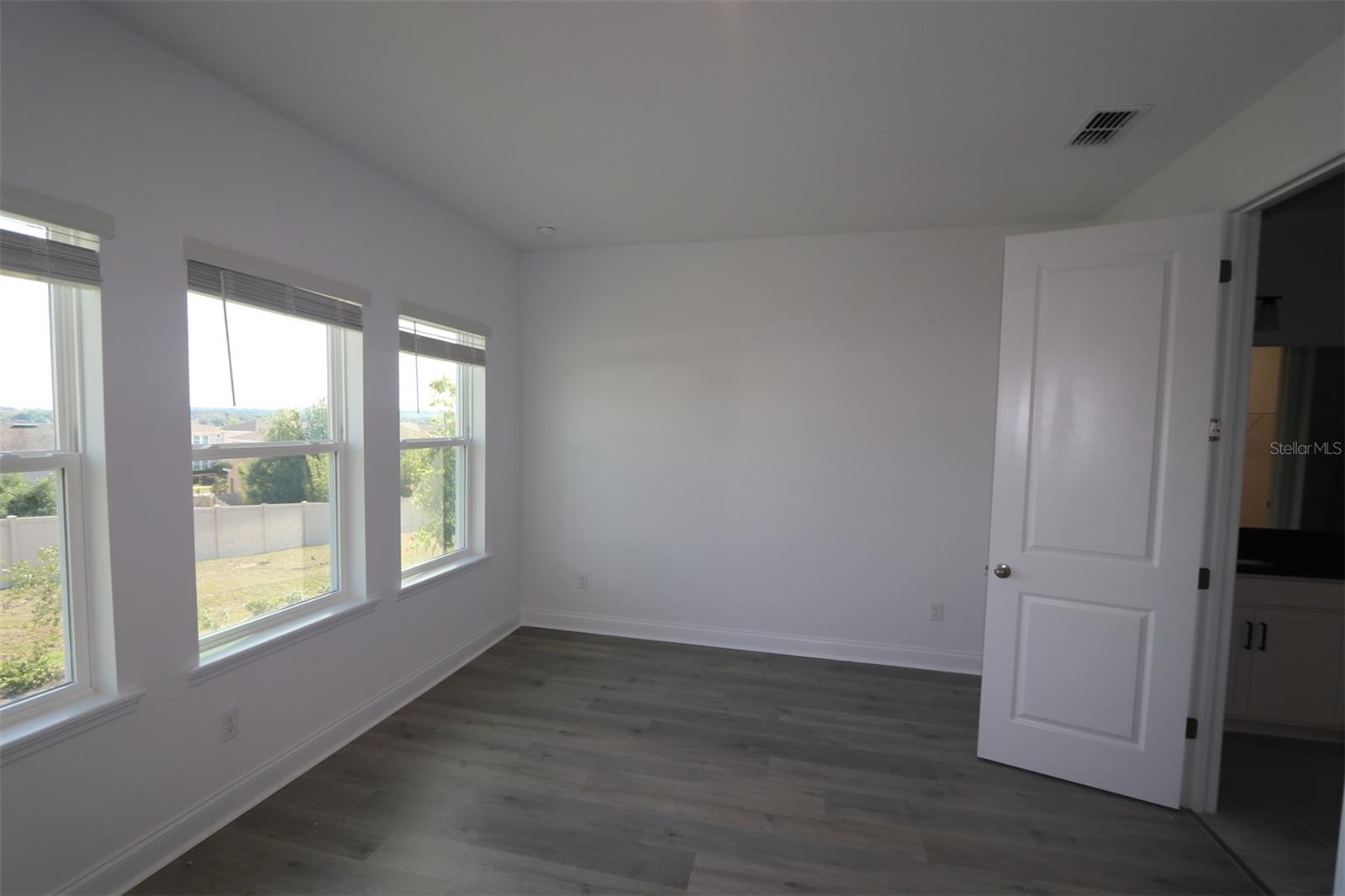 Image 15 of 37 For 16998 Cedar Valley Circle