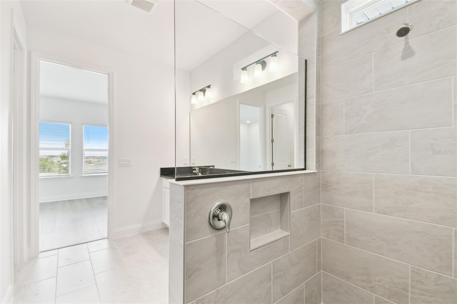 Image 22 of 37 For 16998 Cedar Valley Circle
