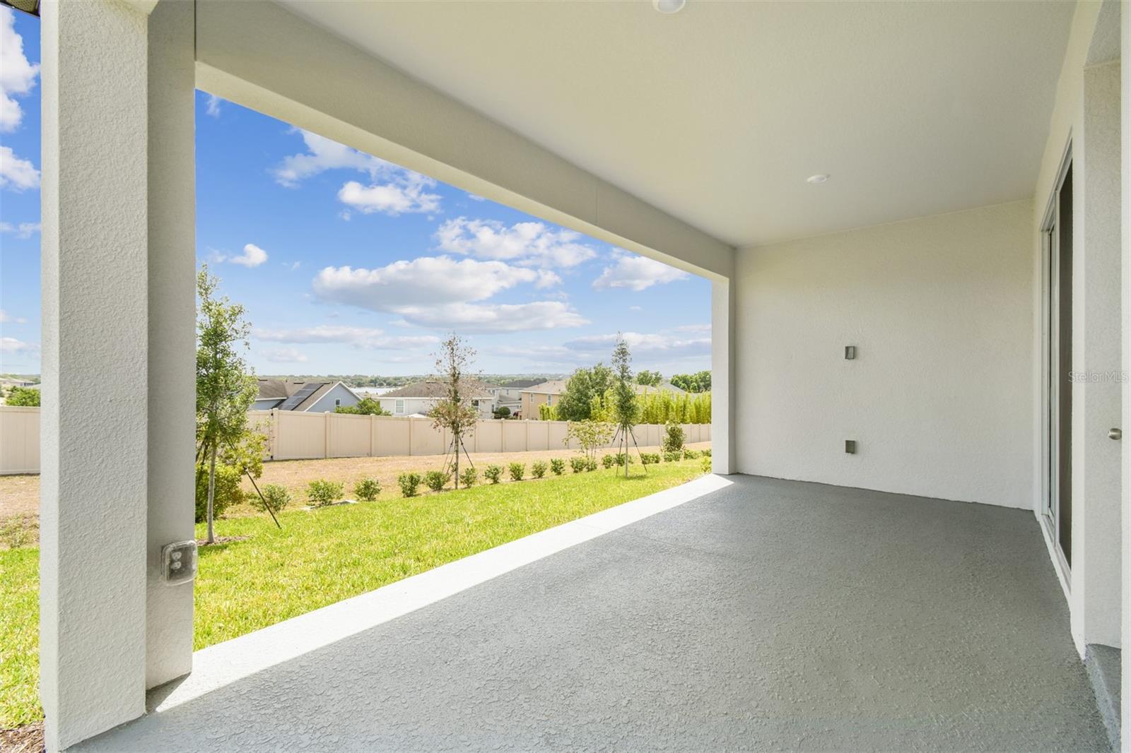 Image 33 of 37 For 16998 Cedar Valley Circle