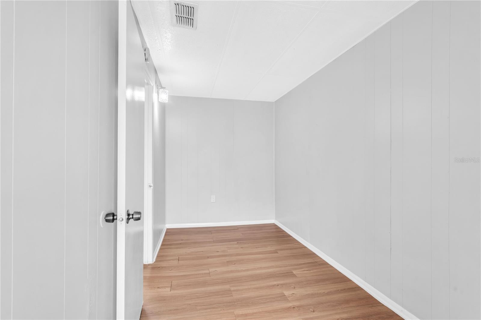 Image 14 of 27 For 3409 10th Street