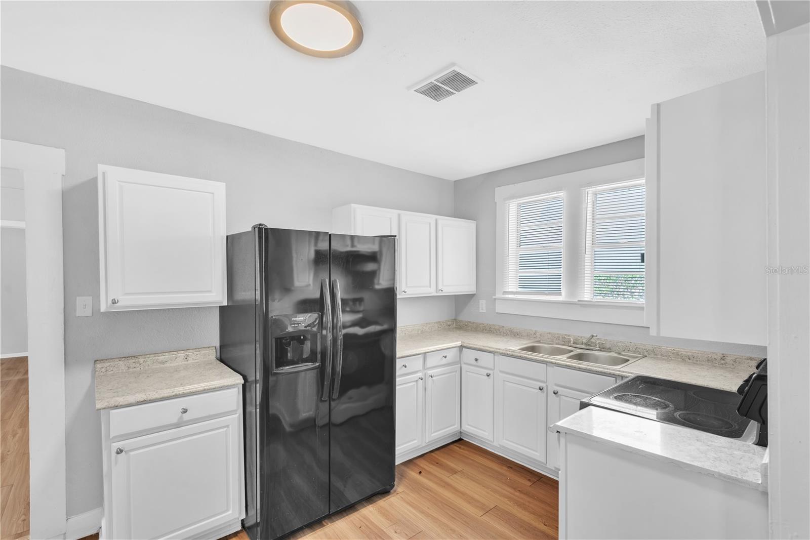 Image 6 of 27 For 3409 10th Street