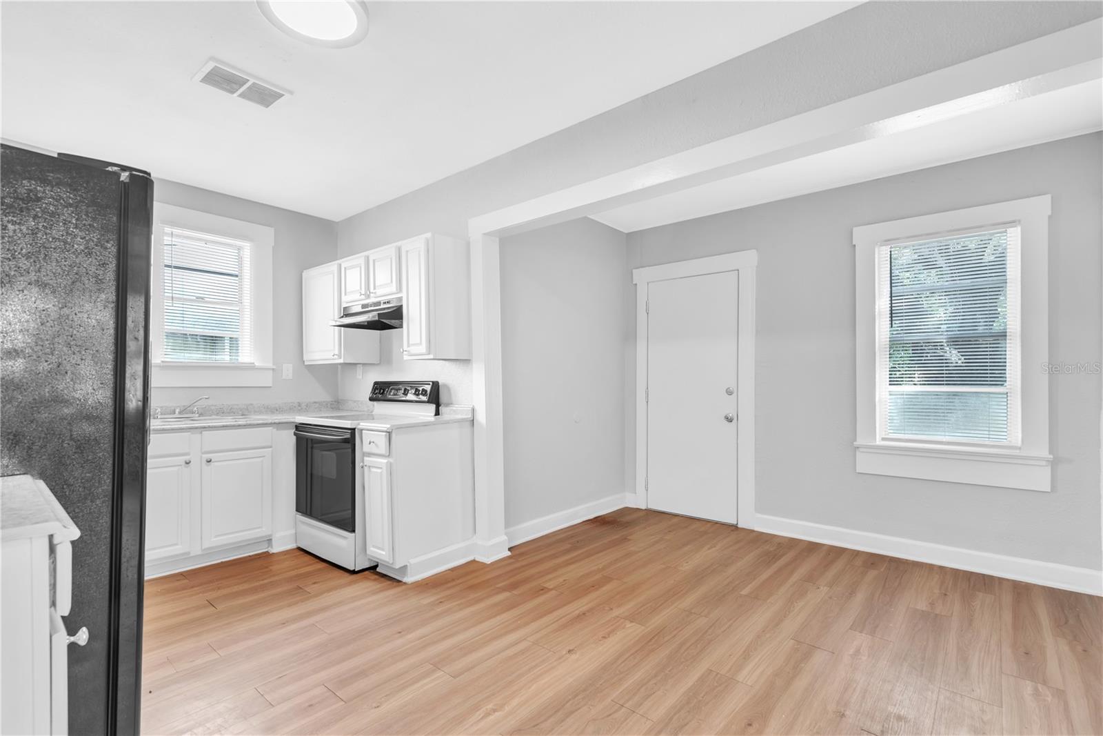 Image 8 of 27 For 3409 10th Street