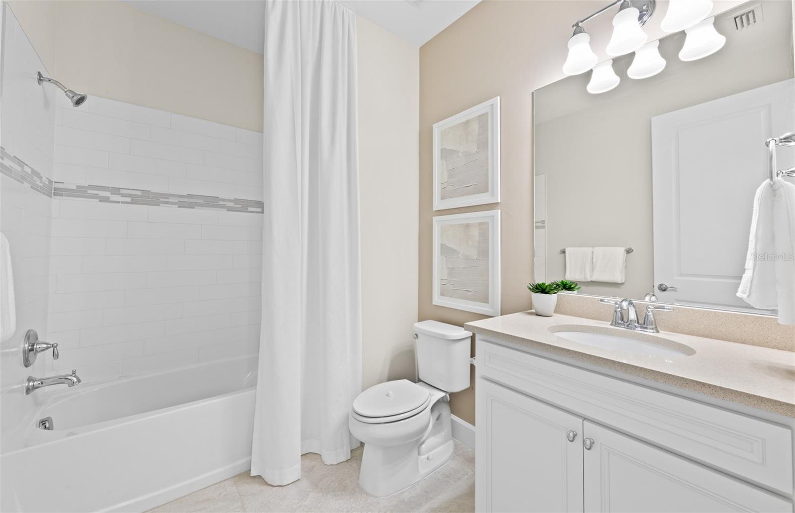 Image 26 of 39 For 27156 Capri Shores Circle