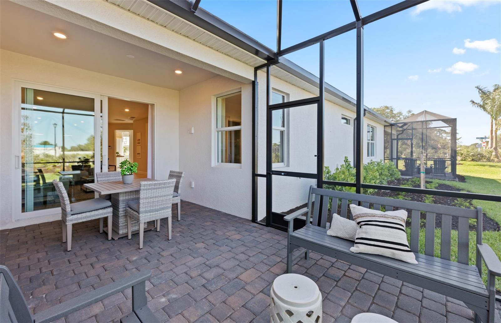 Image 29 of 39 For 27156 Capri Shores Circle