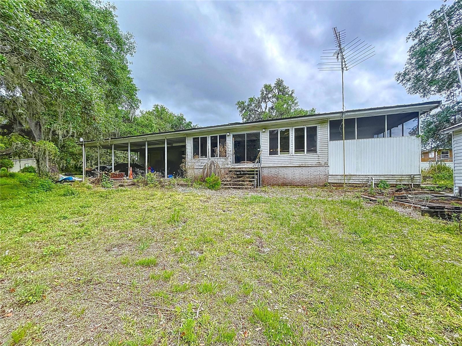 Image 7 of 45 For 1033 Oak Lane