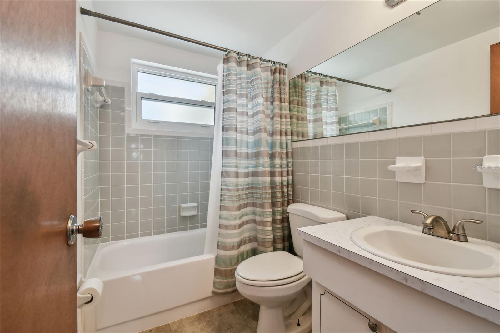 Listing photo id 26 for 3514 Truman Drive