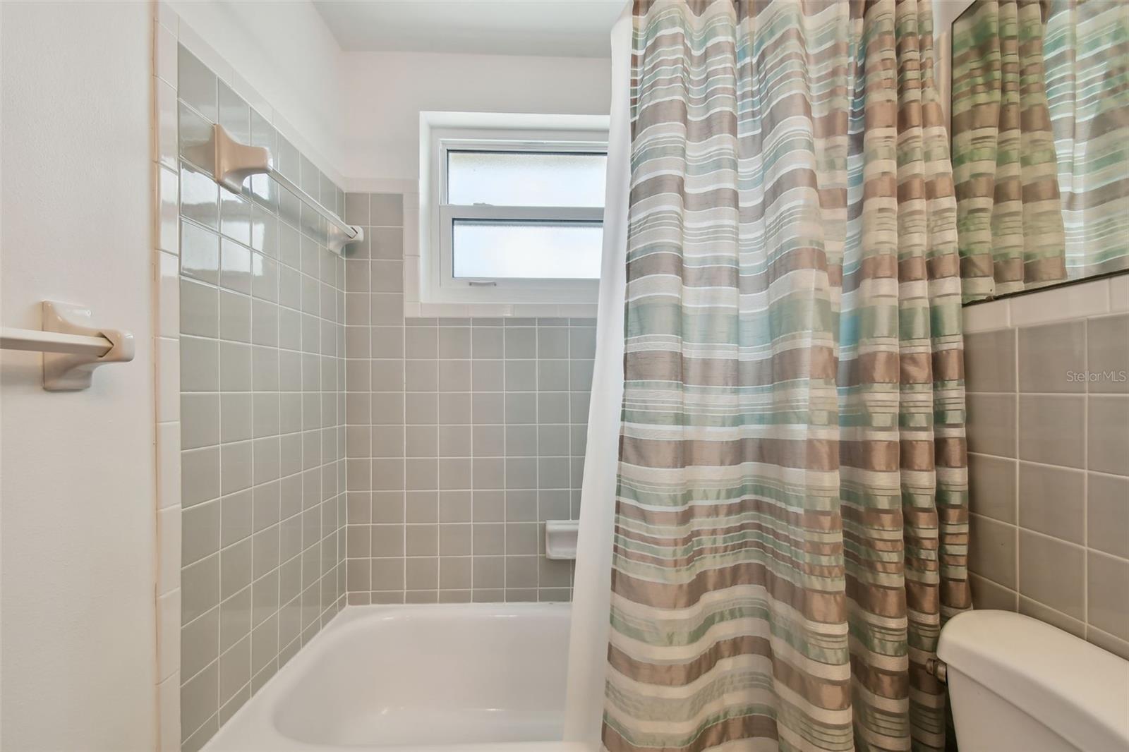 Listing photo id 27 for 3514 Truman Drive