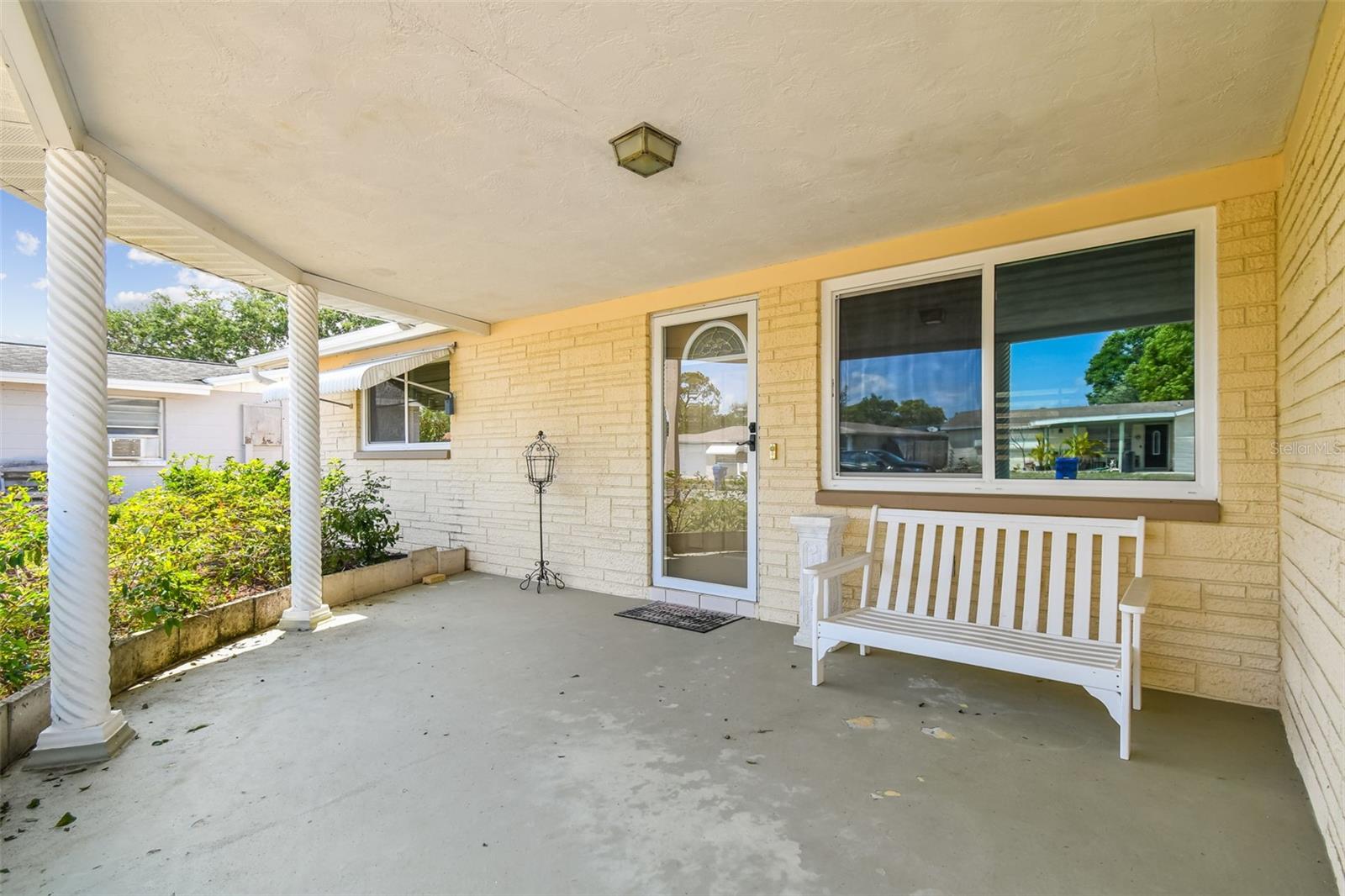 Listing photo id 1 for 3514 Truman Drive