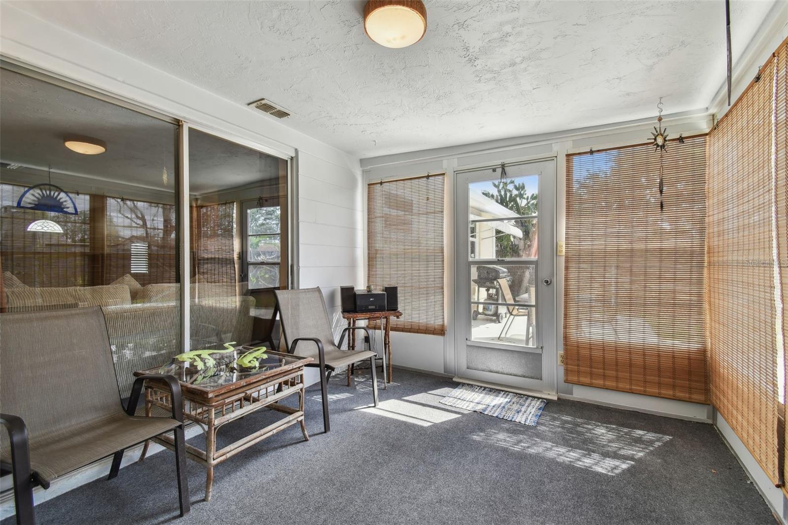 Listing photo id 35 for 3514 Truman Drive