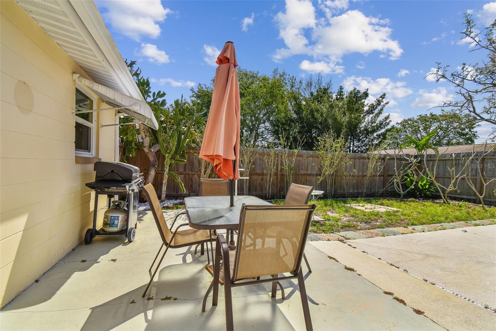 Listing photo id 36 for 3514 Truman Drive