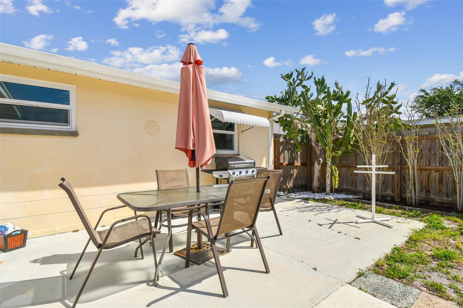 Listing photo id 38 for 3514 Truman Drive