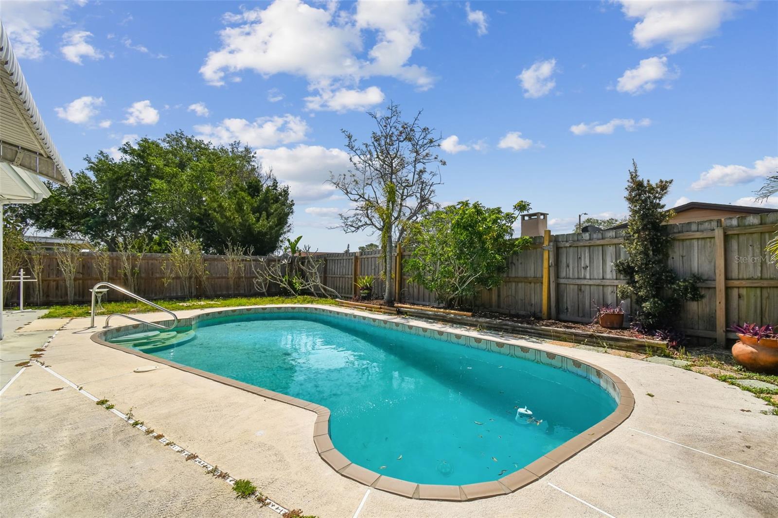 Listing photo id 43 for 3514 Truman Drive