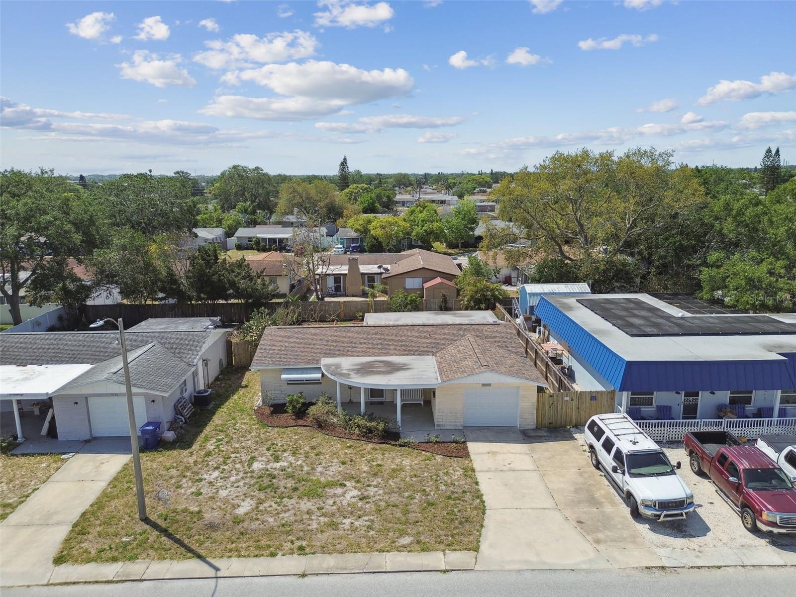 Listing photo id 56 for 3514 Truman Drive