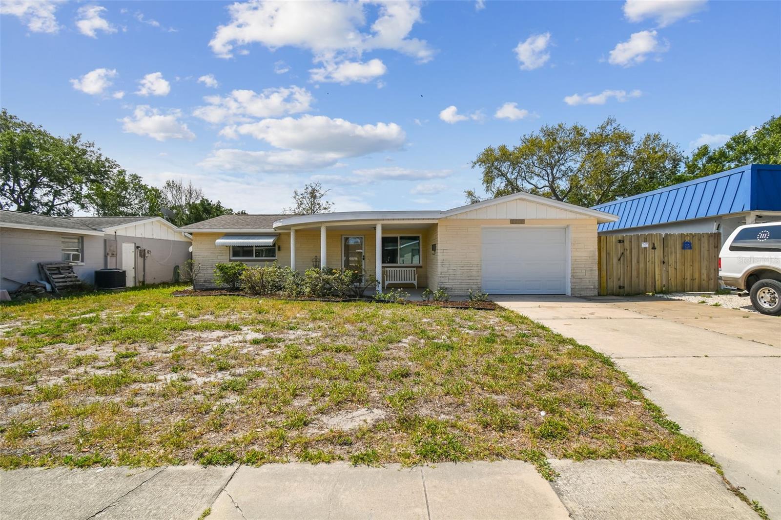 Listing photo id 64 for 3514 Truman Drive