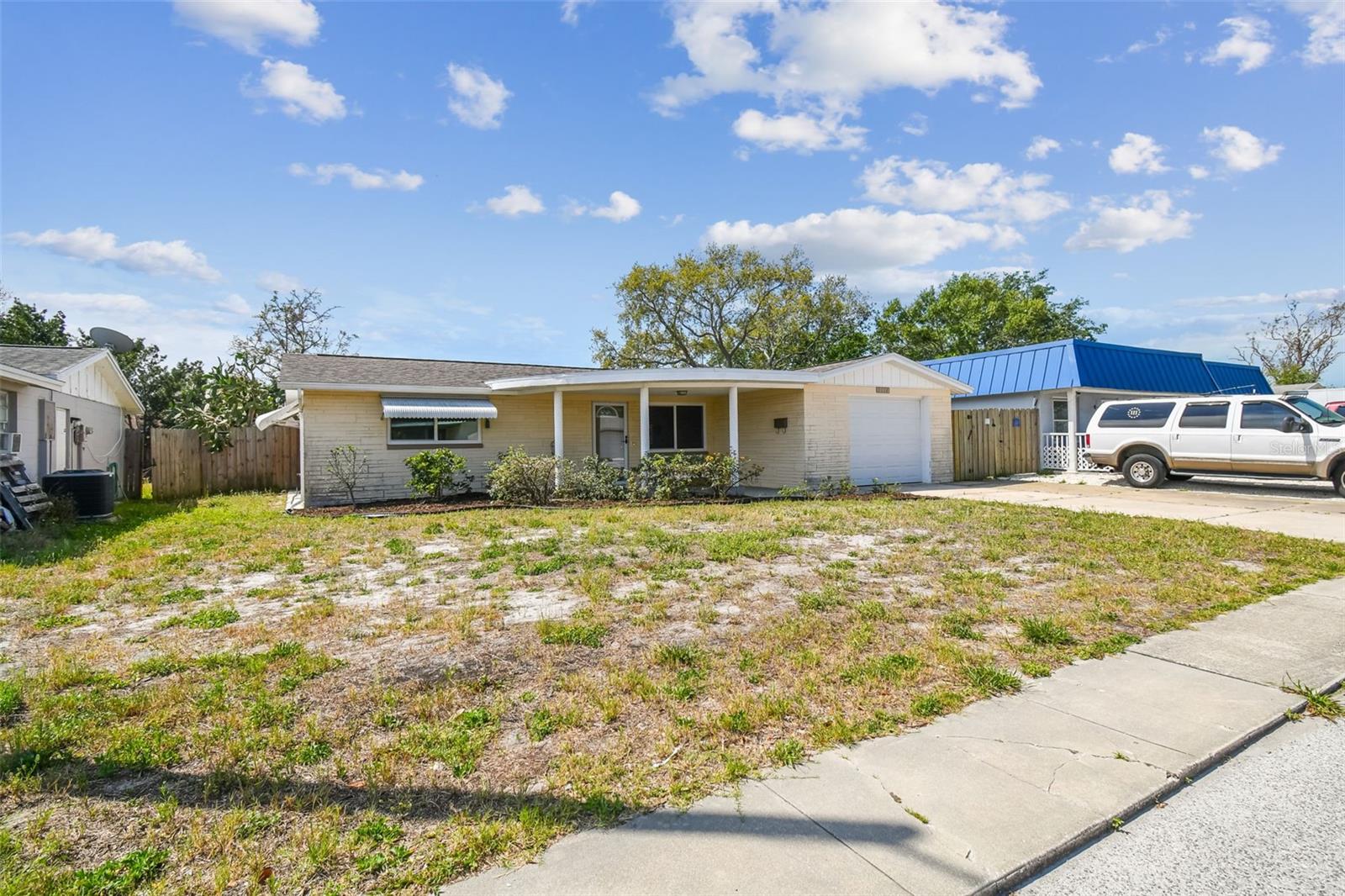 Listing photo id 67 for 3514 Truman Drive