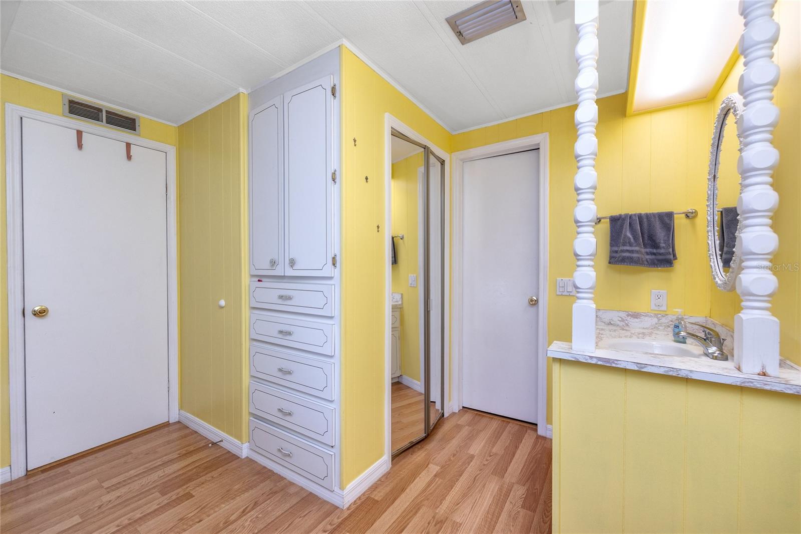 Image 15 of 44 For 701 Sugar Palm Street